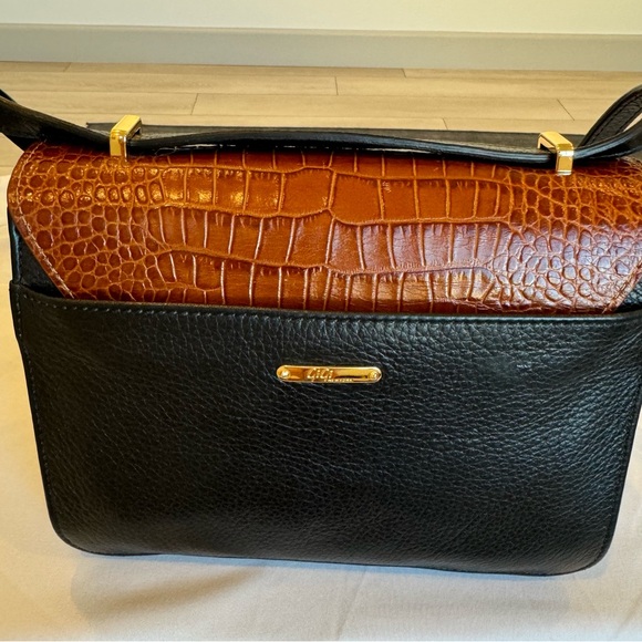Gigi New York Abigail crossbody. Very lightly used with no wear. - Picture 12 of 13